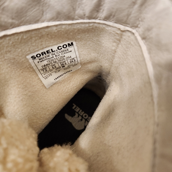 EUC Sorel Winter Boots cream and fluffy - Picture 3 of 6
